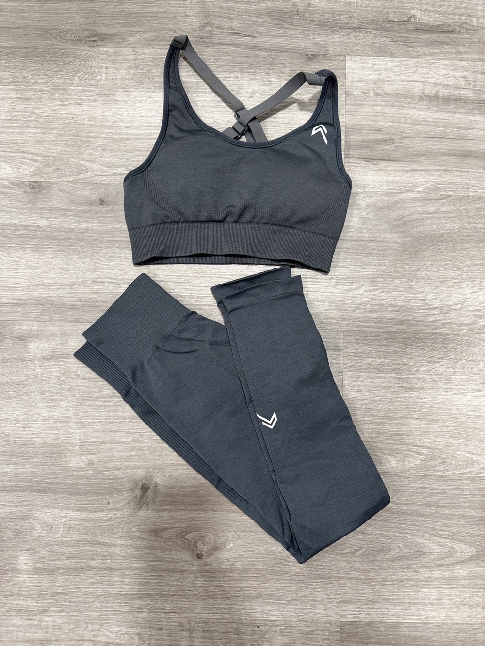 Seamless Charcoal Sports Bra & Leggings Set Oneractivr